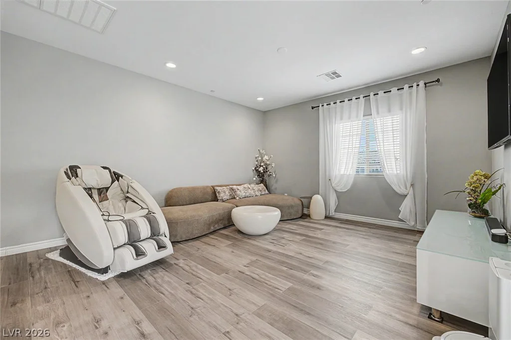 995 Cedar Cliff, Henderson, NV 89002