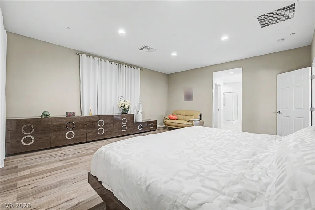 995 Cedar Cliff, Henderson, NV 89002