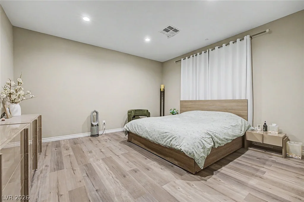995 Cedar Cliff, Henderson, NV 89002