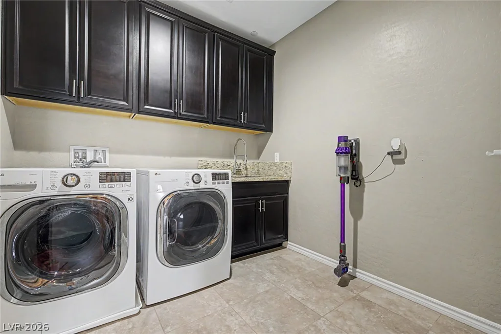 995 Cedar Cliff, Henderson, NV 89002