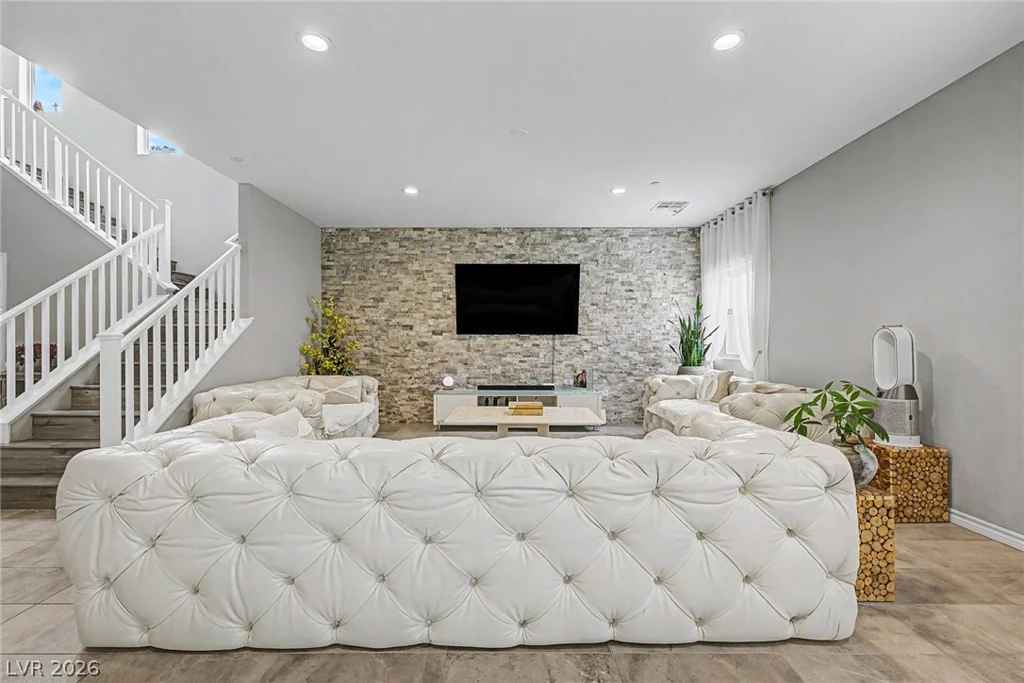 995 Cedar Cliff, Henderson, NV 89002