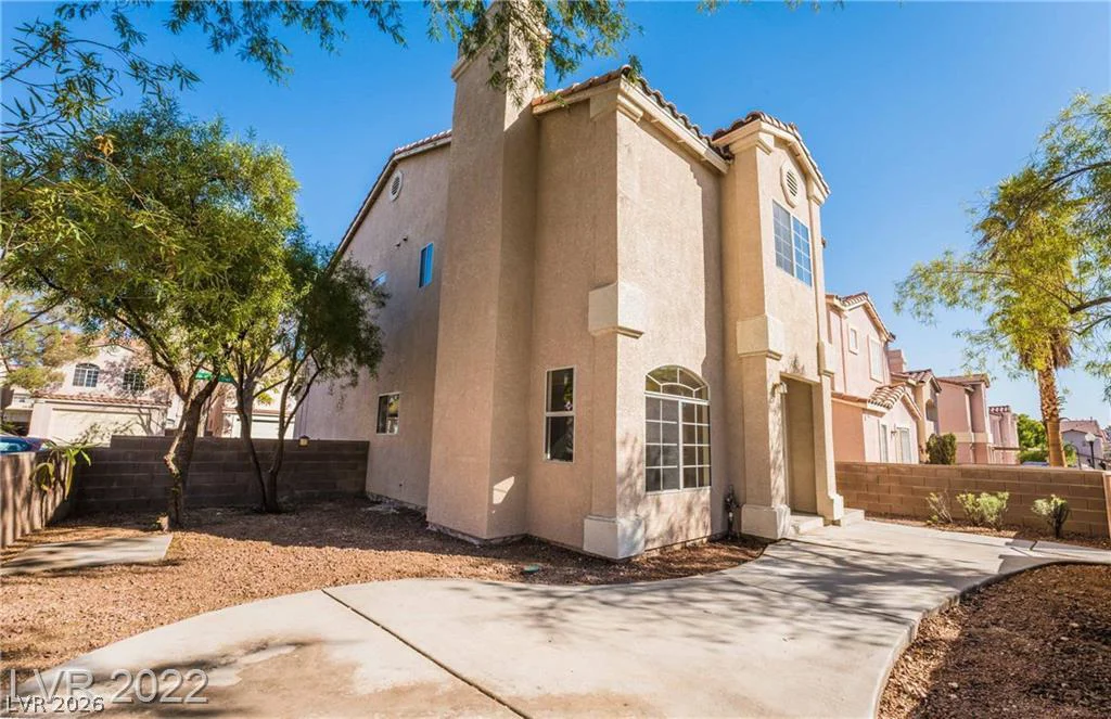 6035 Ghost Town, Las Vegas, NV 89118