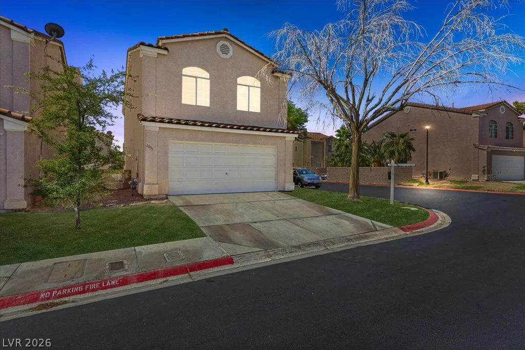 6035 Ghost Town, Las Vegas, NV 89118