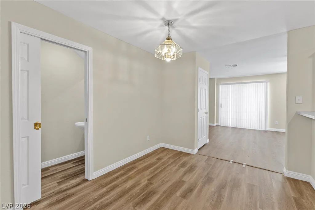 6035 Ghost Town, Las Vegas, NV 89118