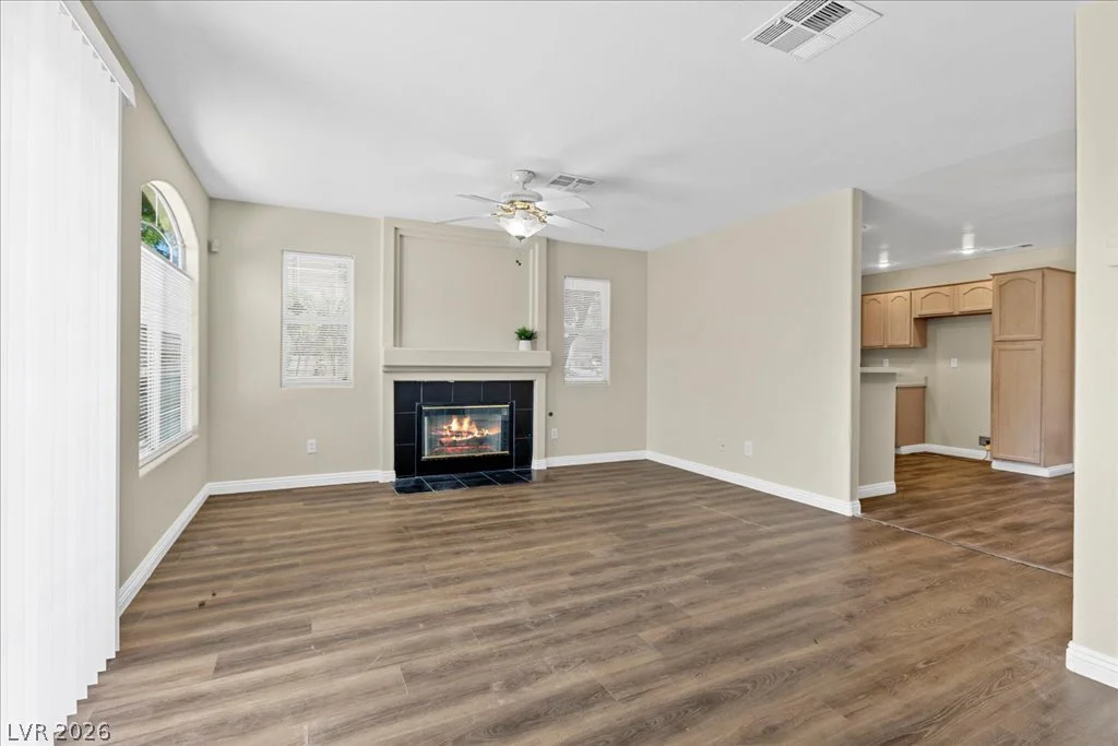 6035 Ghost Town, Las Vegas, NV 89118