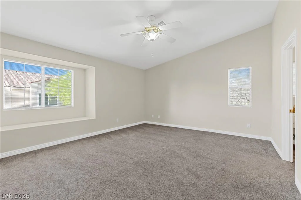 6035 Ghost Town, Las Vegas, NV 89118