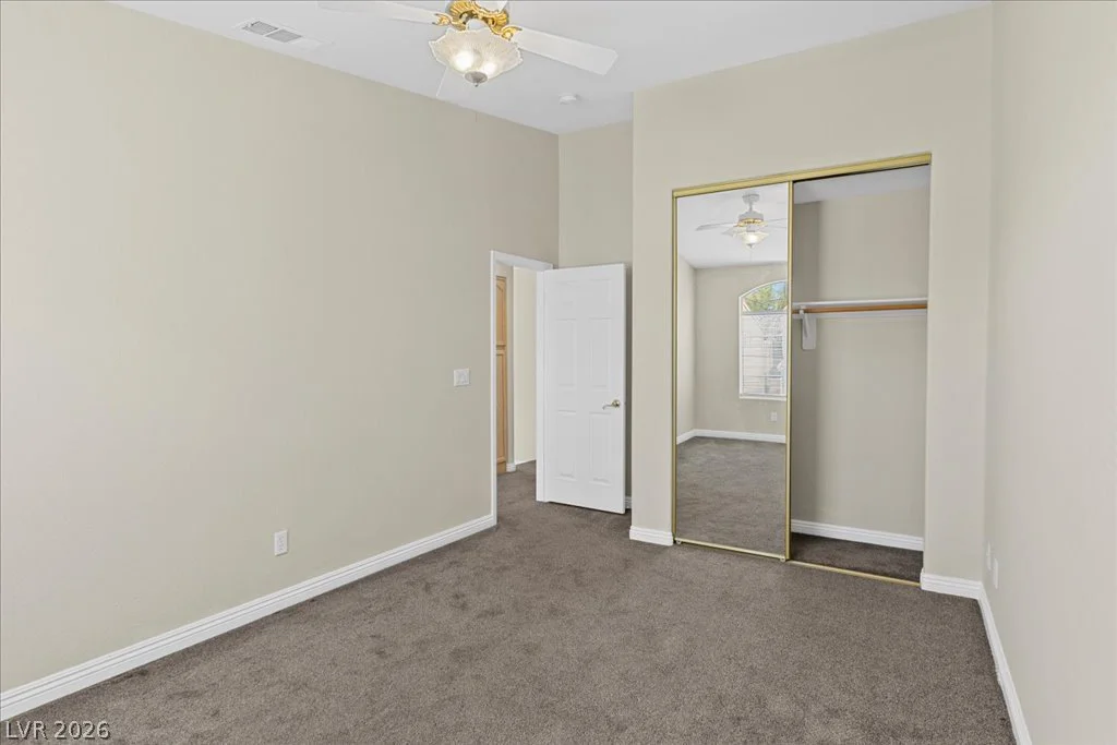 6035 Ghost Town, Las Vegas, NV 89118