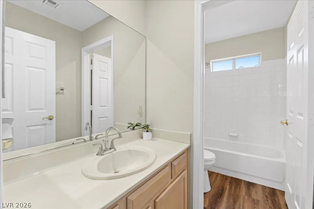 6035 Ghost Town, Las Vegas, NV 89118