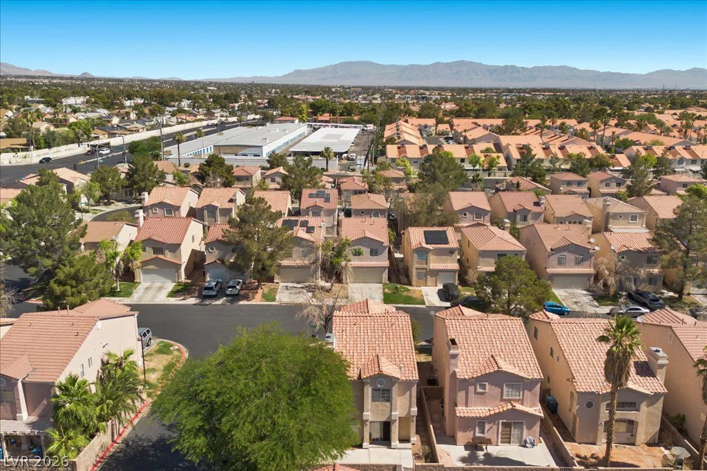 6035 Ghost Town, Las Vegas, NV 89118