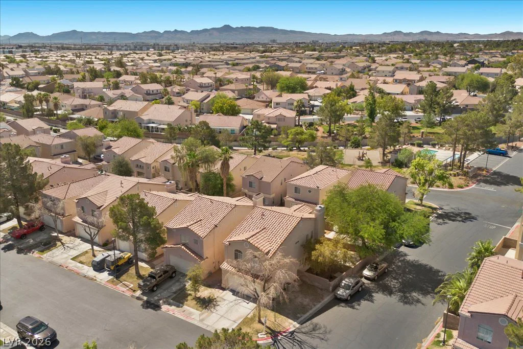 6035 Ghost Town, Las Vegas, NV 89118