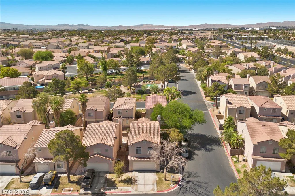 6035 Ghost Town, Las Vegas, NV 89118
