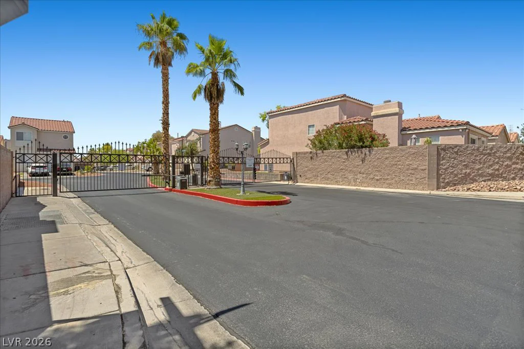 6035 Ghost Town, Las Vegas, NV 89118