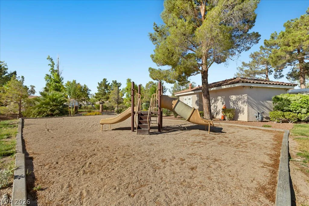 6035 Ghost Town, Las Vegas, NV 89118