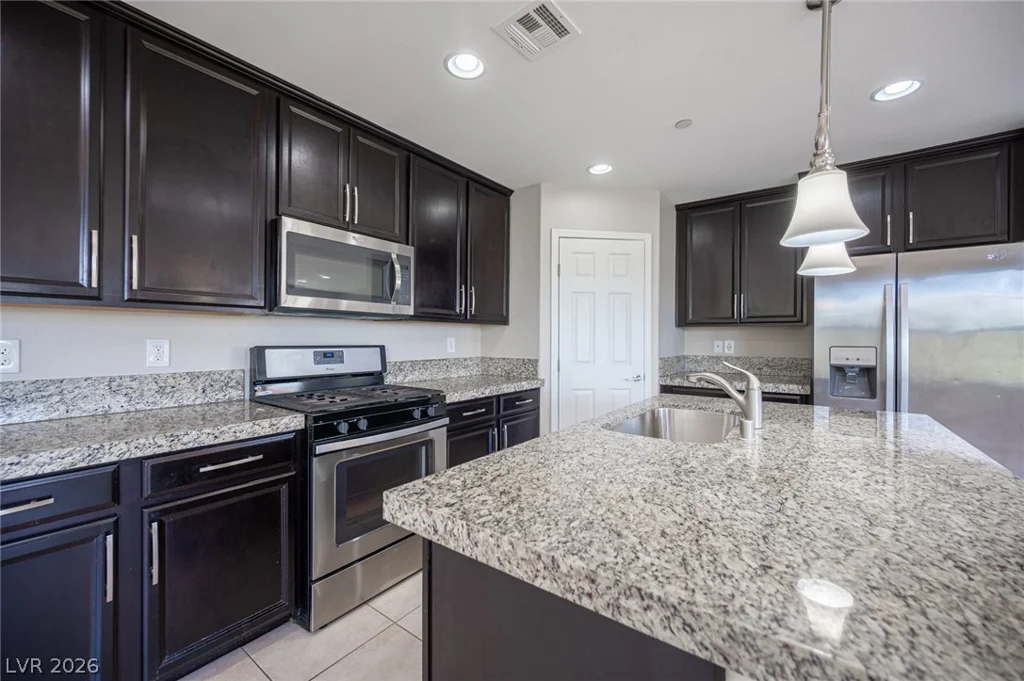 9916 Sable Point, Las Vegas, NV 89178
