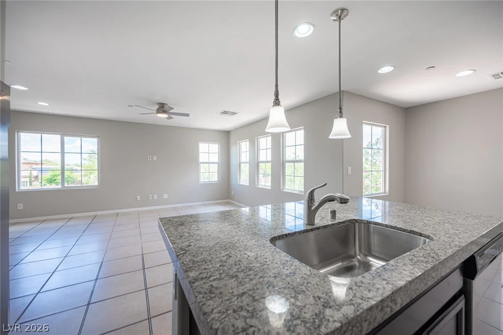 9916 Sable Point, Las Vegas, NV 89178