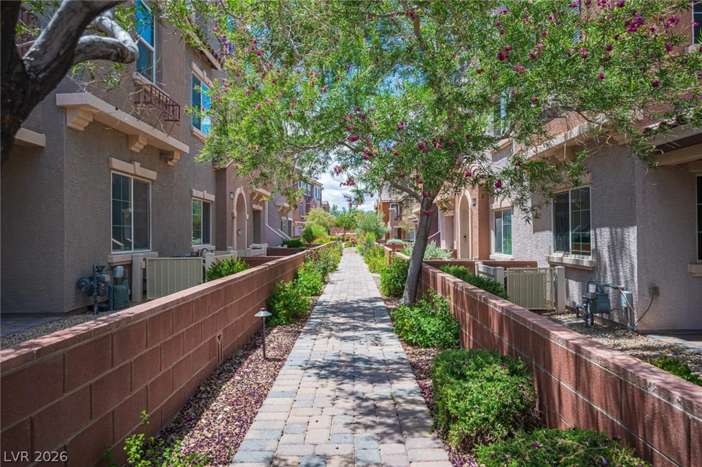 9916 Sable Point, Las Vegas, NV 89178