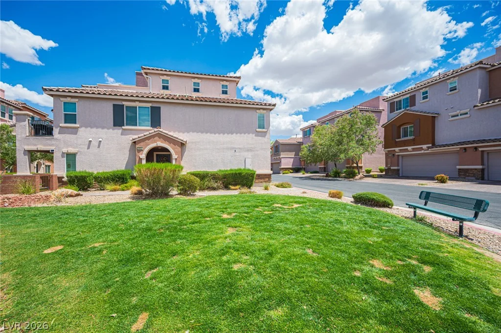 9916 Sable Point, Las Vegas, NV 89178