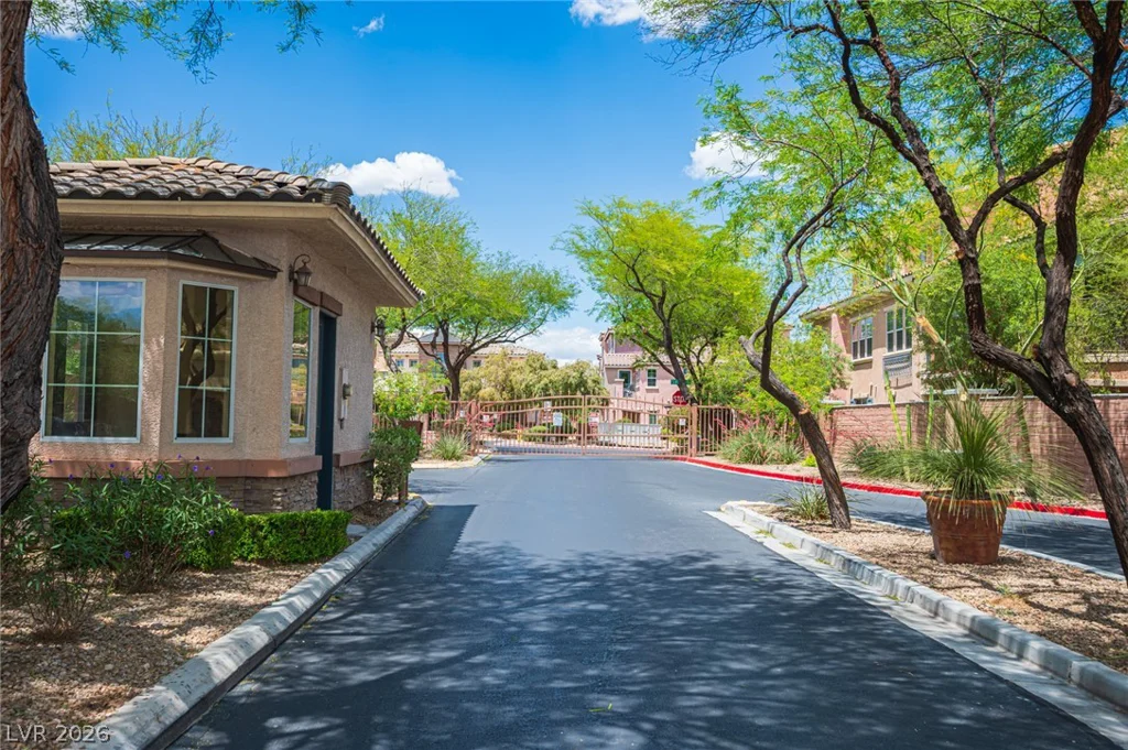 9916 Sable Point, Las Vegas, NV 89178