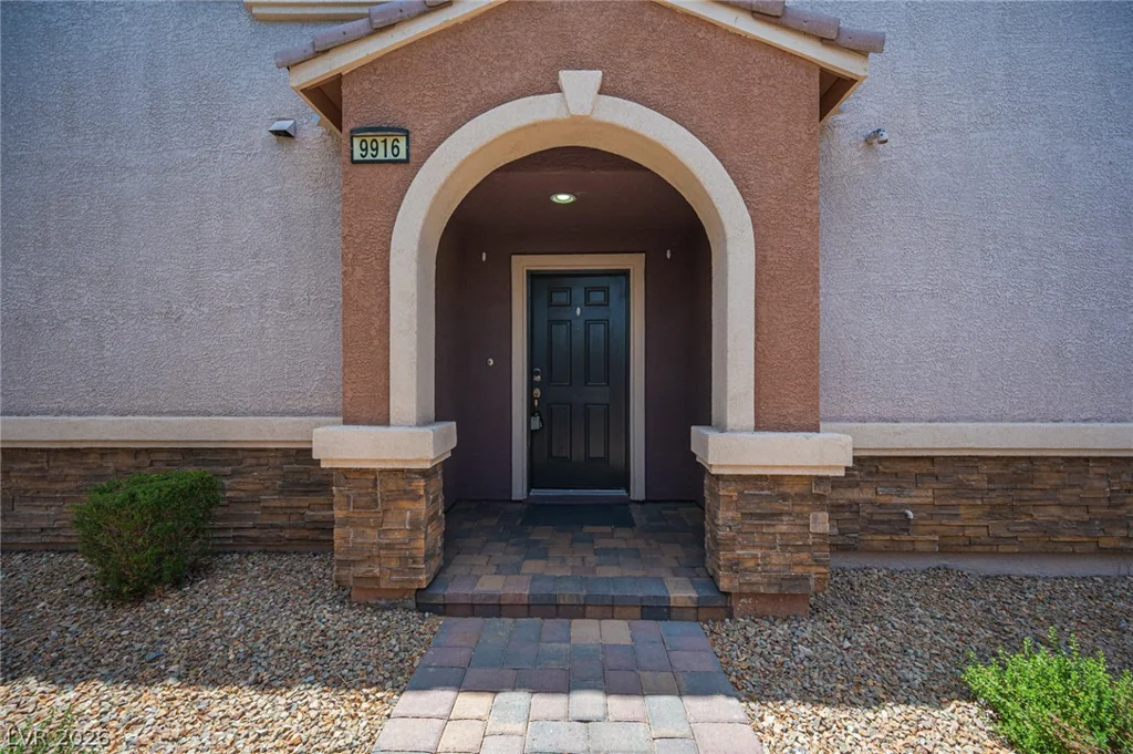 9916 Sable Point, Las Vegas, NV 89178
