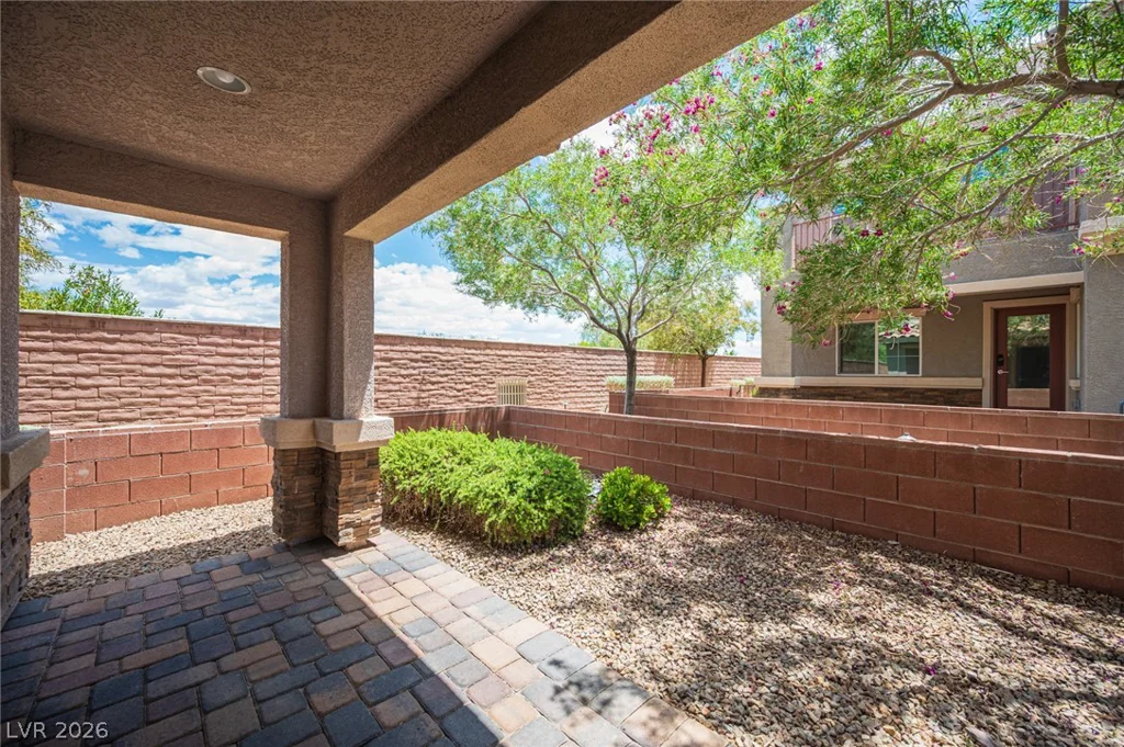 9916 Sable Point, Las Vegas, NV 89178
