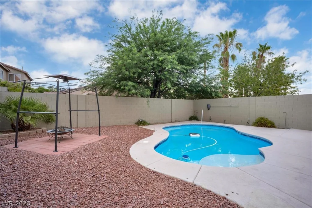 8908 Meisenheimer, Las Vegas, NV 89143