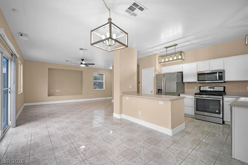 8908 Meisenheimer, Las Vegas, NV 89143