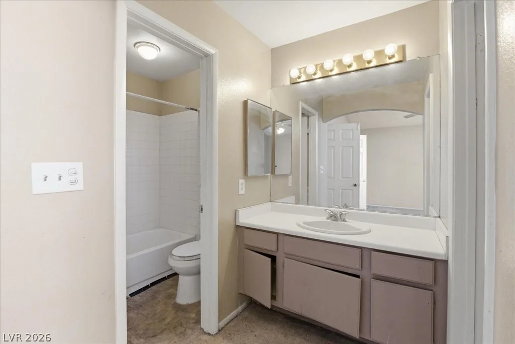 7033 English Mist, Las Vegas, NV 89128