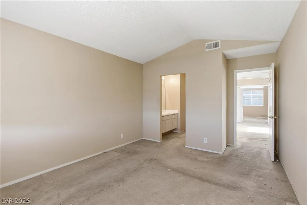 7033 English Mist, Las Vegas, NV 89128