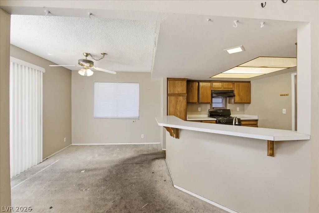 7033 English Mist, Las Vegas, NV 89128