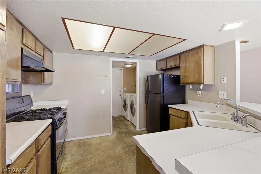 7033 English Mist, Las Vegas, NV 89128