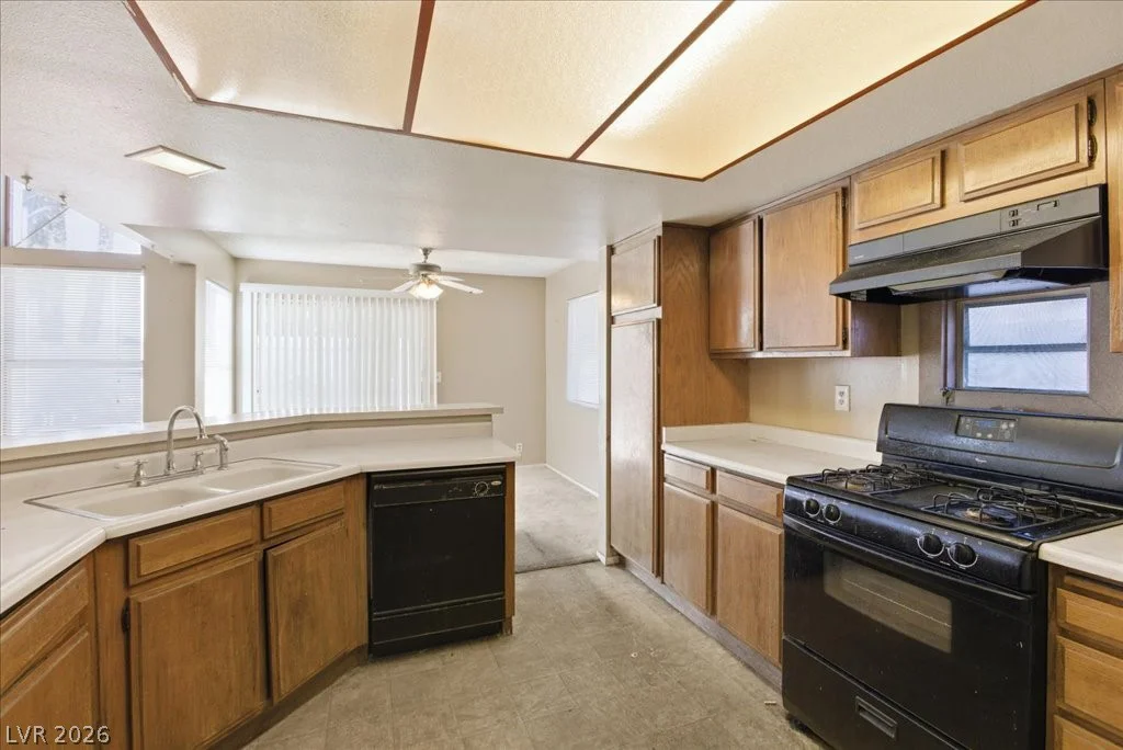 7033 English Mist, Las Vegas, NV 89128