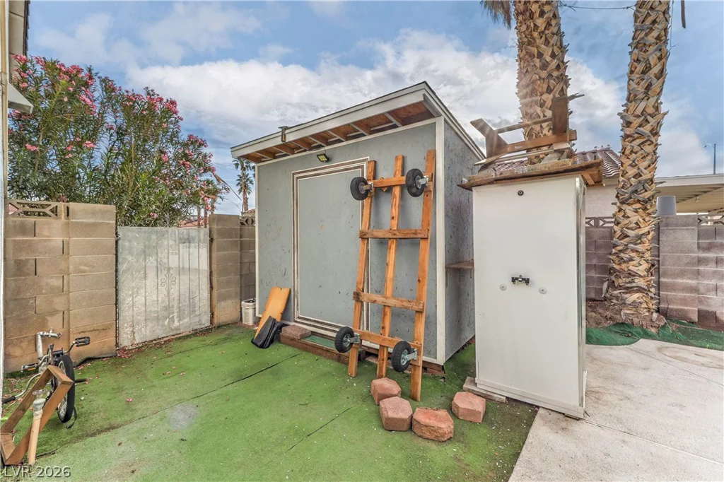 581 Carleton, Henderson, NV 89014