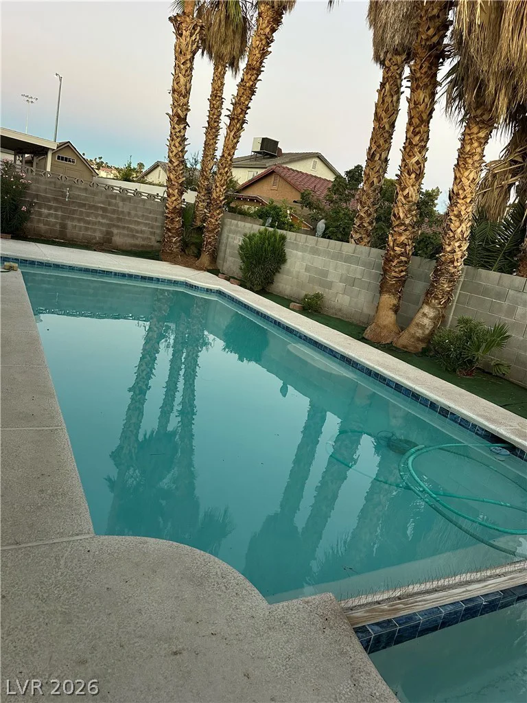 581 Carleton, Henderson, NV 89014