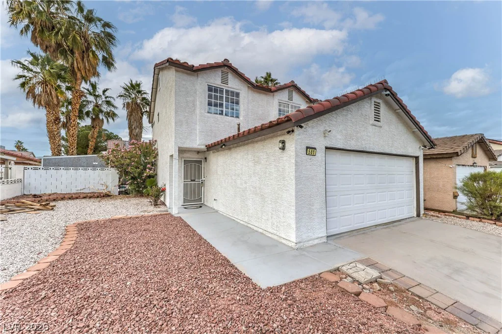 581 Carleton, Henderson, NV 89014