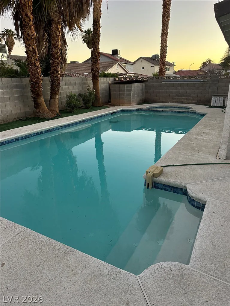 581 Carleton, Henderson, NV 89014
