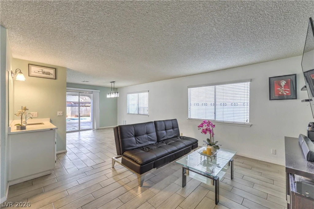581 Carleton, Henderson, NV 89014