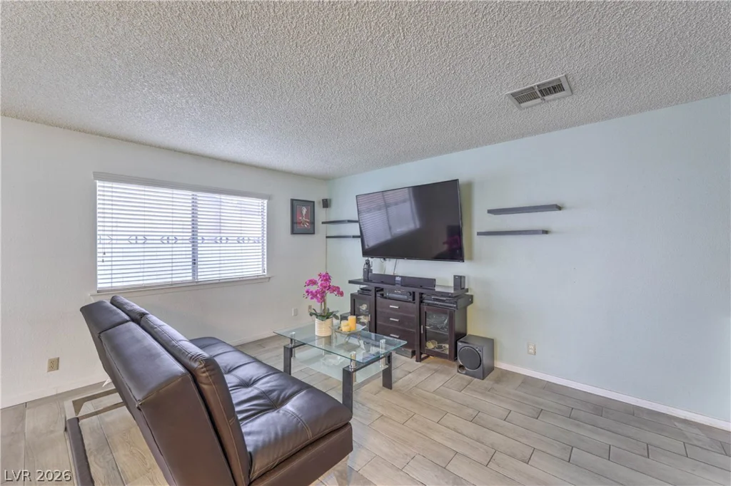 581 Carleton, Henderson, NV 89014