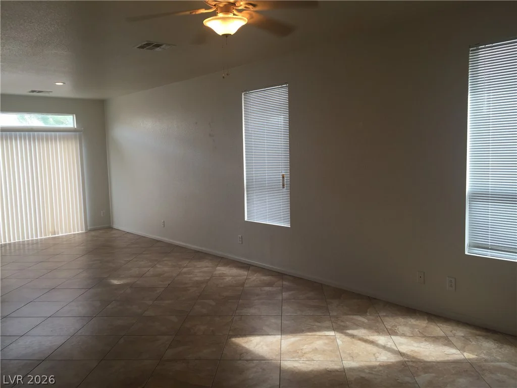 9178 Sleeping Tree, Las Vegas, NV 89123