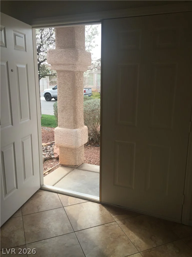 9178 Sleeping Tree, Las Vegas, NV 89123
