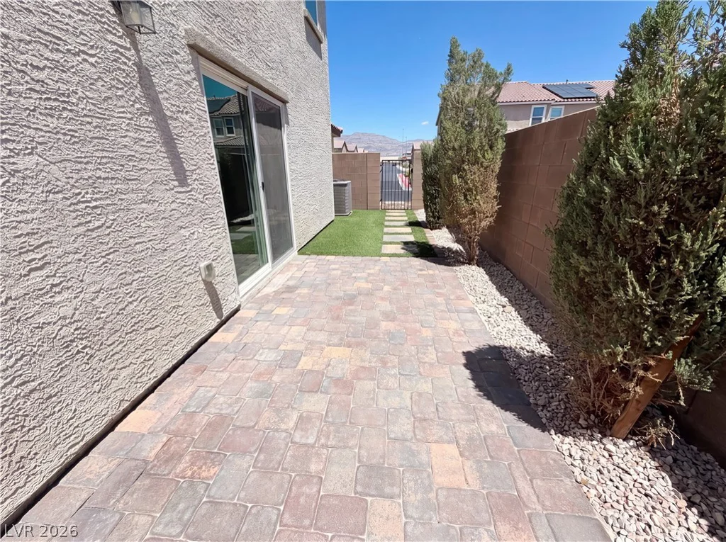 932 Dorrell, North Las Vegas, NV 89086
