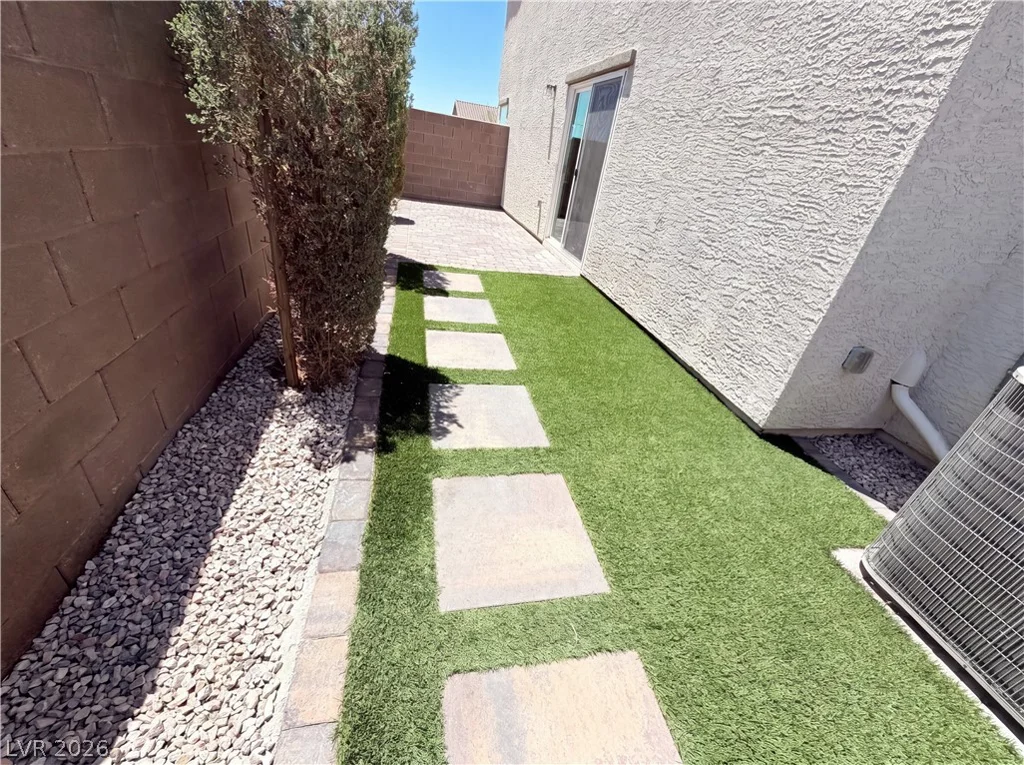 932 Dorrell, North Las Vegas, NV 89086