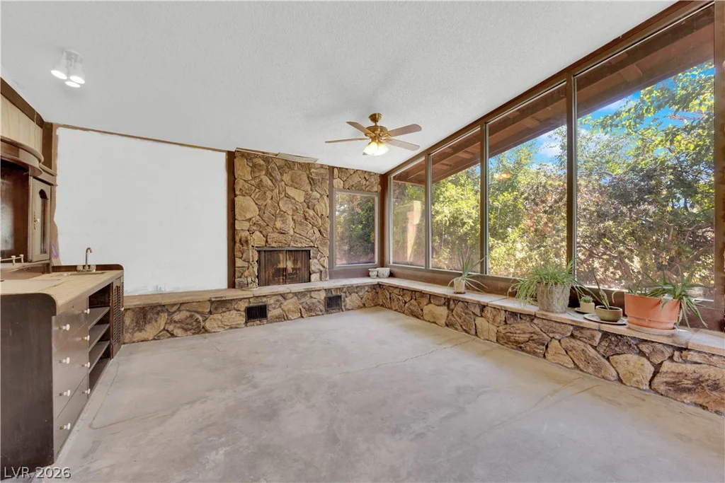 601 West, Pahrump, NV 89048