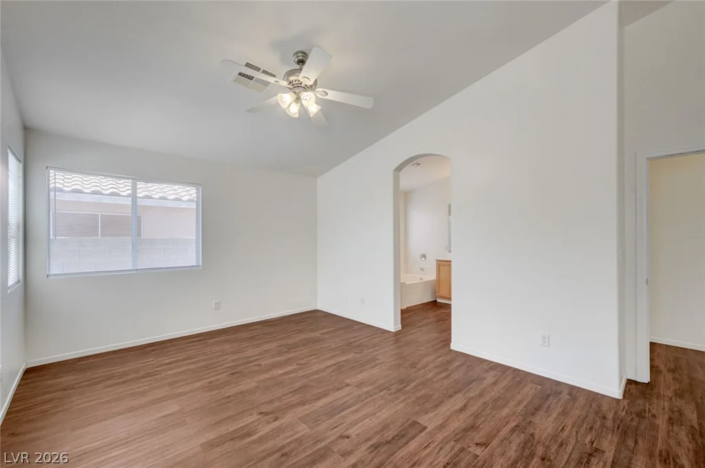 635 Castlebridge, Las Vegas, NV 89123