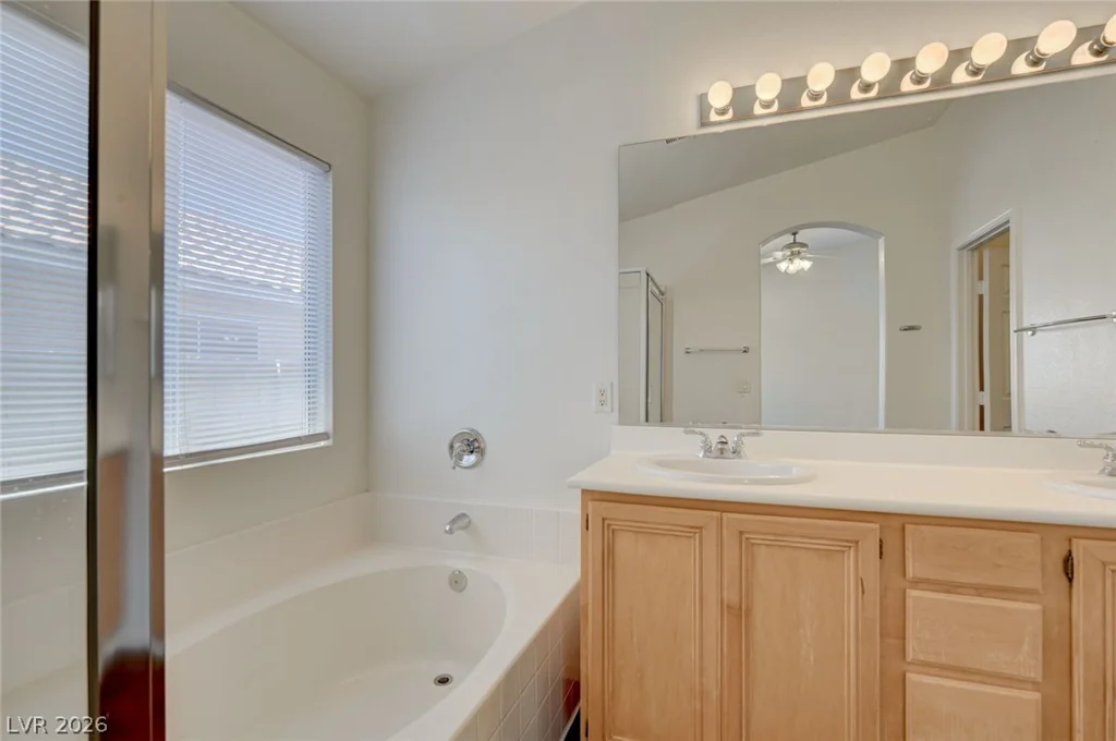 635 Castlebridge, Las Vegas, NV 89123
