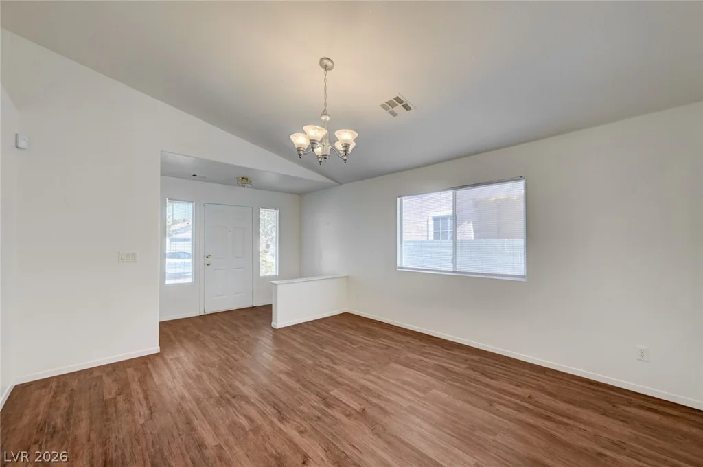 635 Castlebridge, Las Vegas, NV 89123
