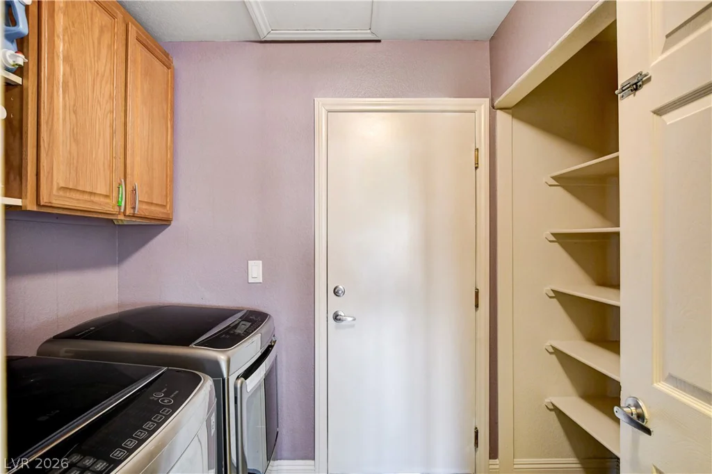 910 Cobblestone Cove, North Las Vegas, NV 89081