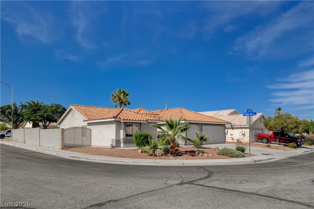 910 Cobblestone Cove, North Las Vegas, NV 89081