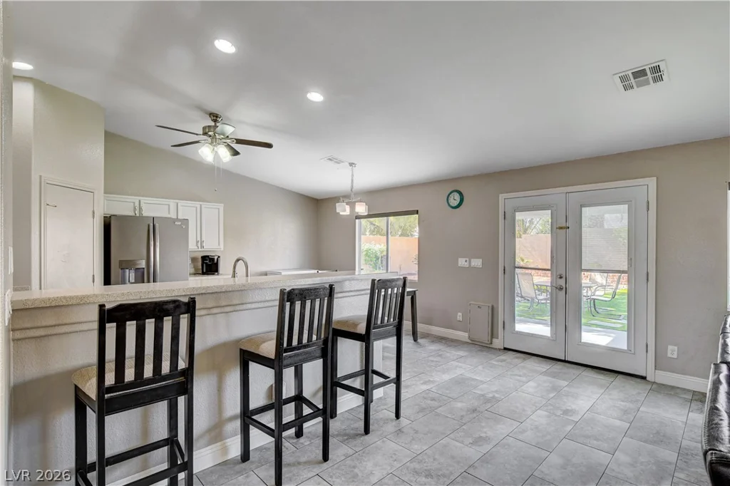 910 Cobblestone Cove, North Las Vegas, NV 89081