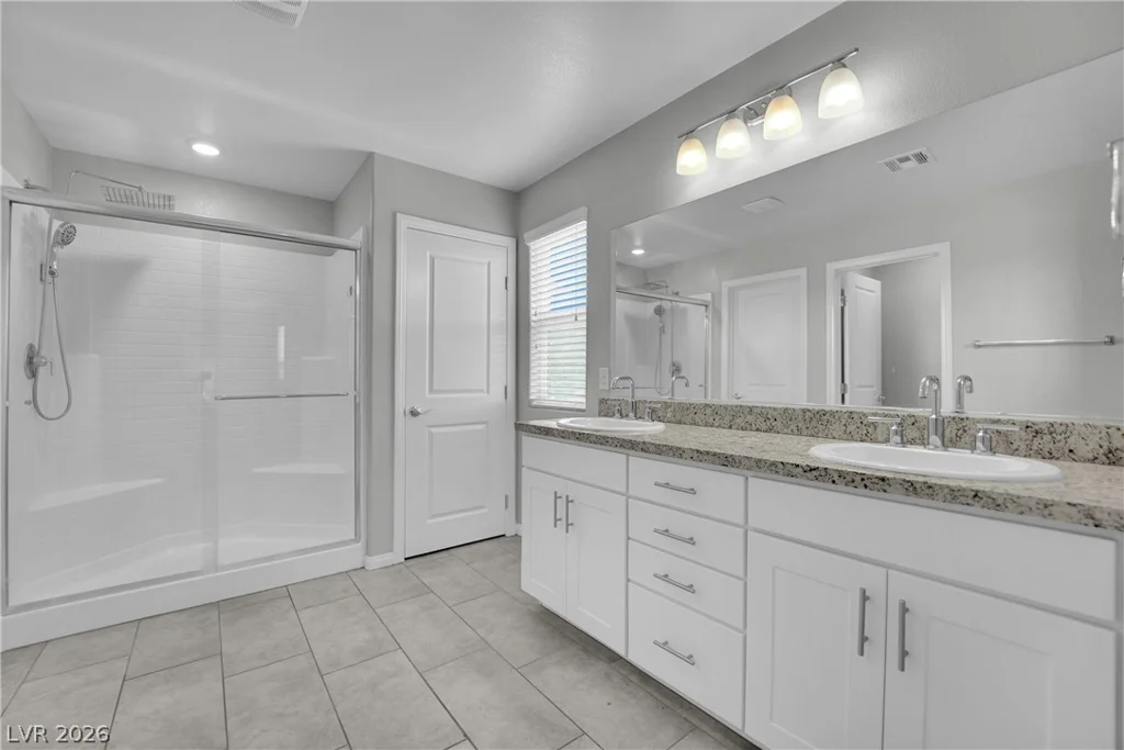 9267 Bluemist Falls, Las Vegas, NV 89123