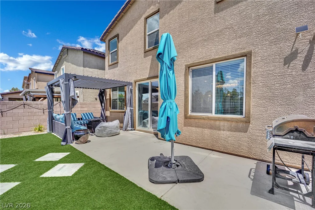9267 Bluemist Falls, Las Vegas, NV 89123